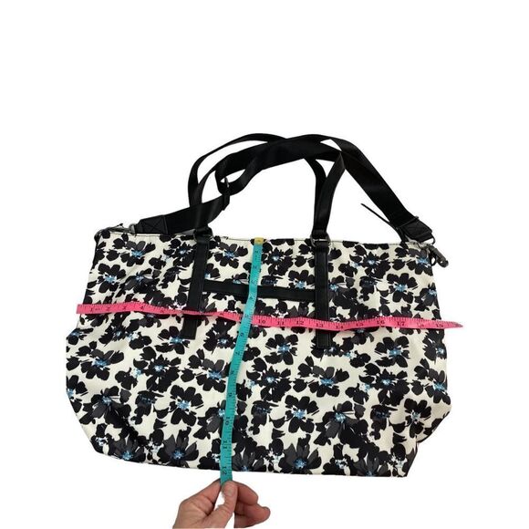 Heathers closet White and black printed tote bag with crossbody strap NWOT - Picture 3 of 6